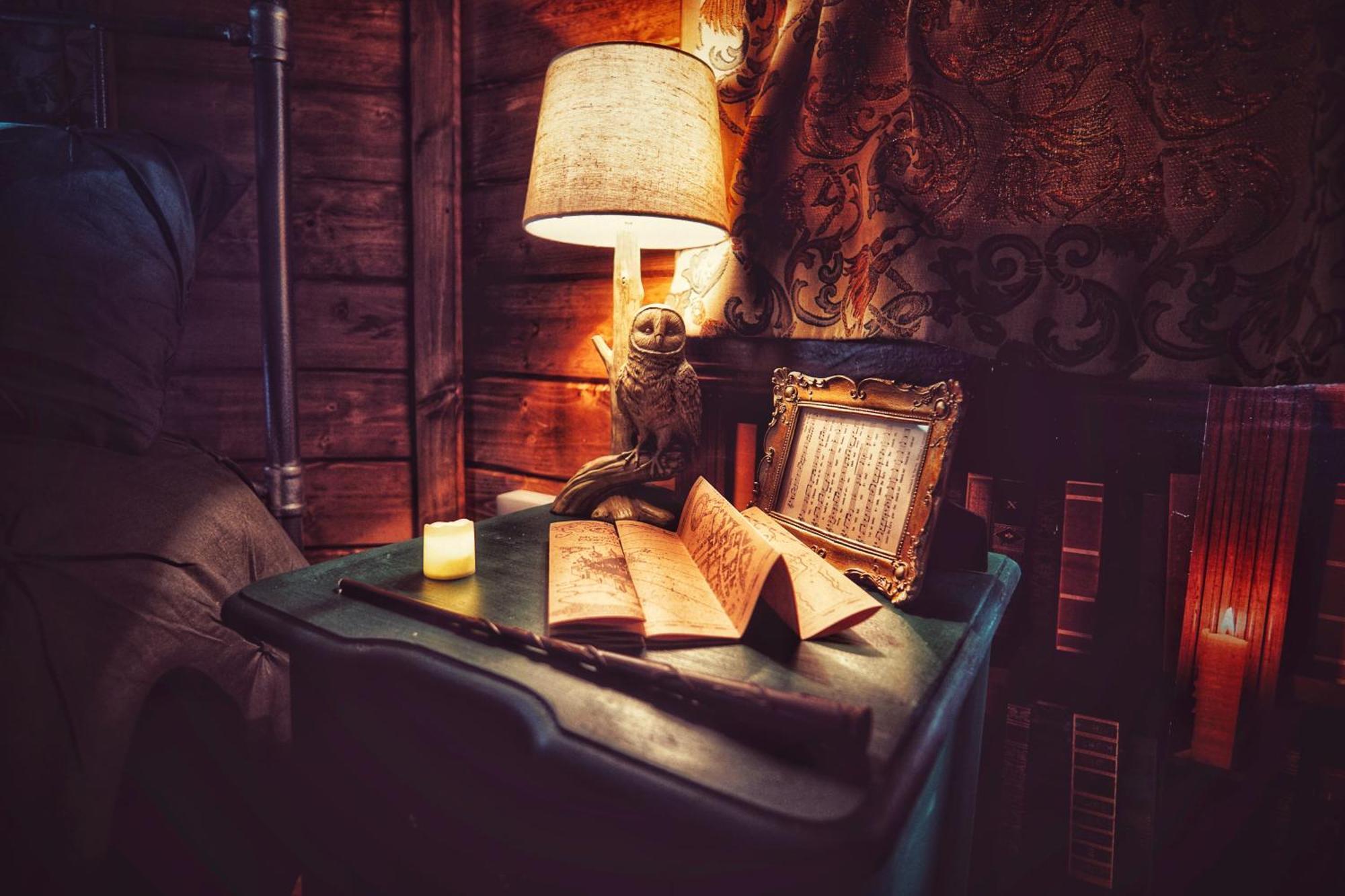 The Wizards Cauldron -Harry Potter Themed Villa Lewannick Bagian luar foto